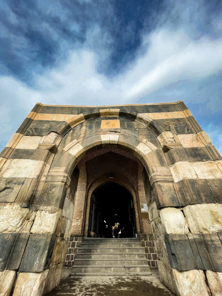 تصویر جلد آگهی